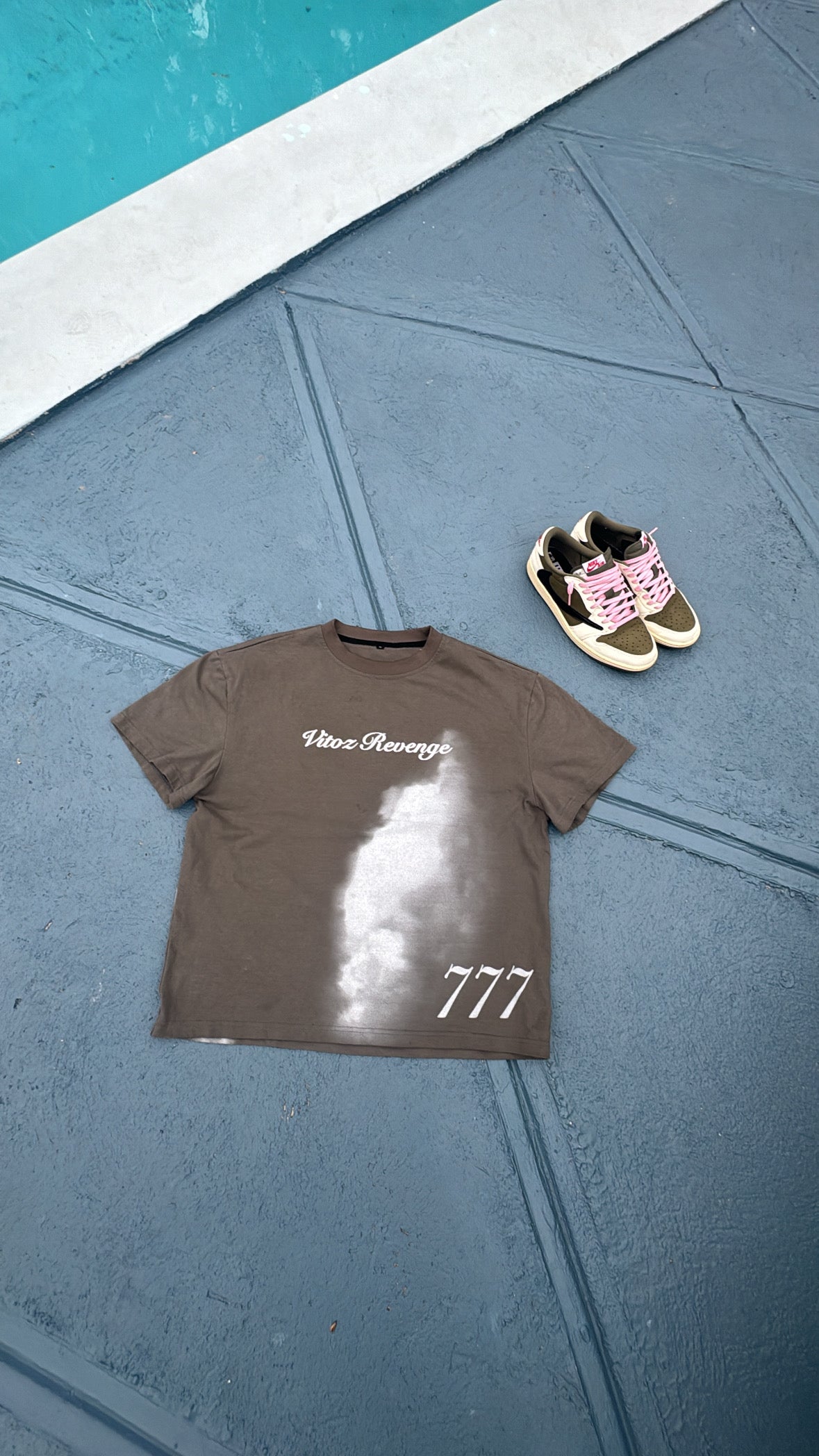 “Smoke” Tee